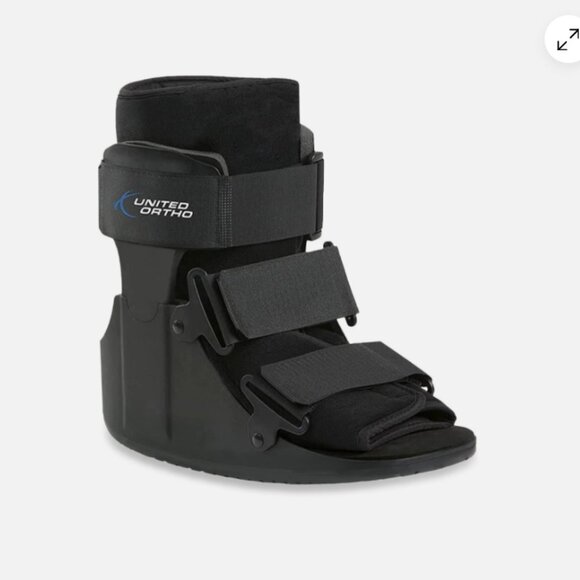 United Ortho Short Cam Walker Fracture Boot ankle stabilizer Black X SMALL NEW - Picture 1 of 6